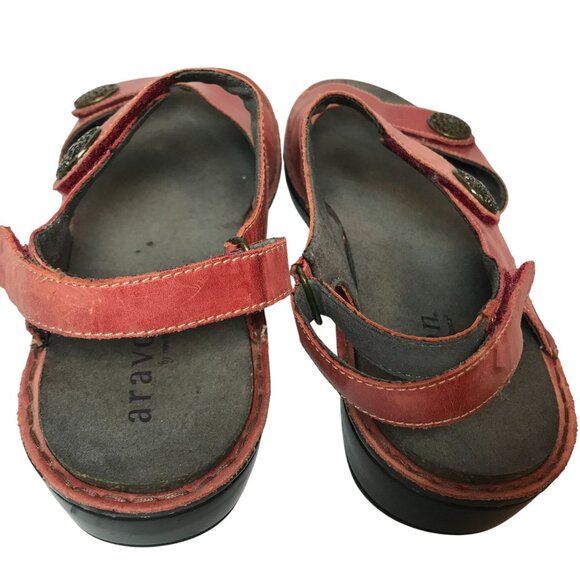 Aravon Womens Adjustable Red Leather Sandals Size 12AA - Picture 3 of 8